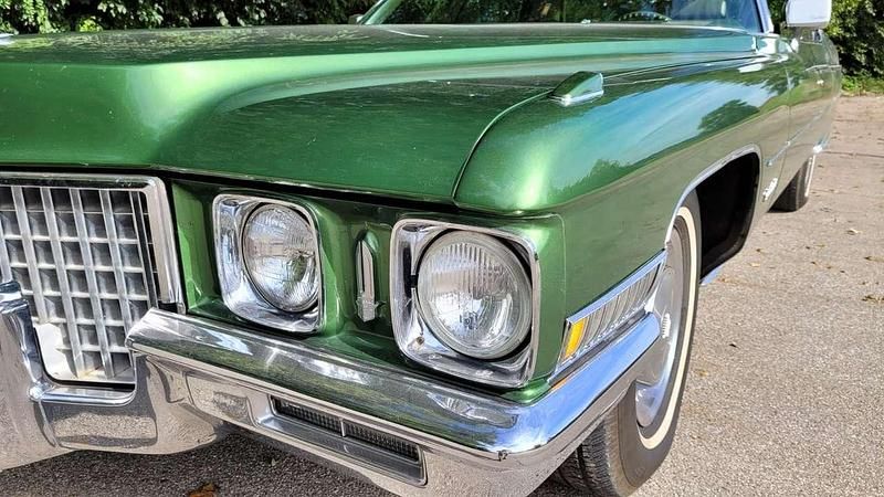 Second-hand Cadillac Deville 220 CP (161 kW) 1971 Verde Berlinǎ