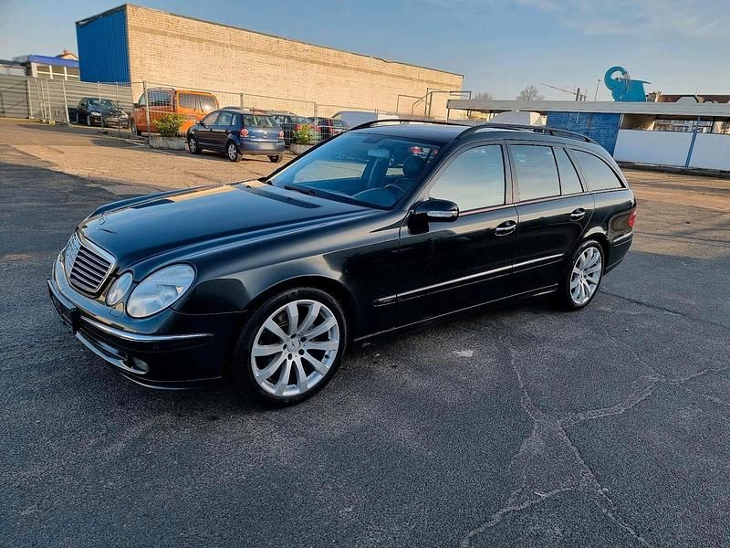Gebraucht Mercedes E320 Avantgarde 224 PS (164 kW) 2005 Schwarz Kombi