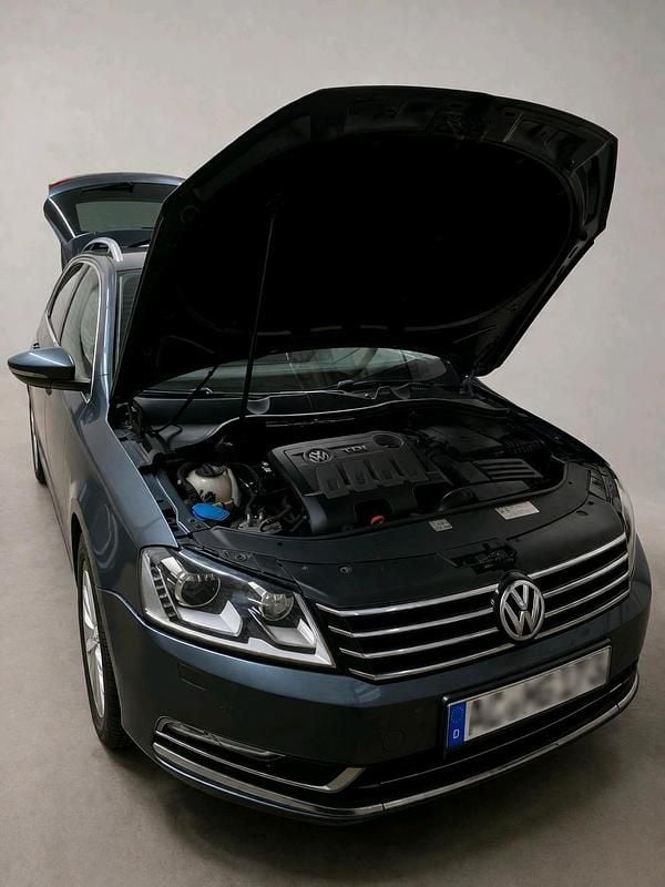 Gebraucht VW Passat 170 PS (125 kW) 2011 Grau Kombi