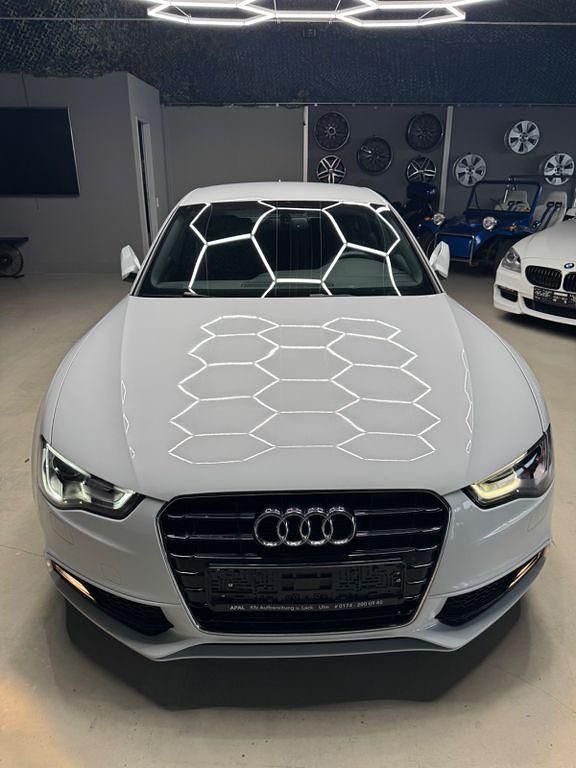 Gebraucht Audi A5 Sportback S-Line 150 PS (110 kW) 2014 Weiß Kleinwagen