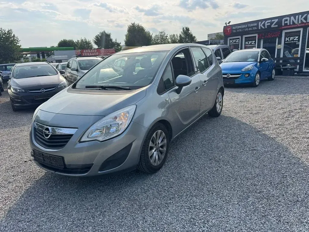 Gebraucht Opel Meriva Active 120 PS (88 kW) 2013 Silber Van / Kleinbus