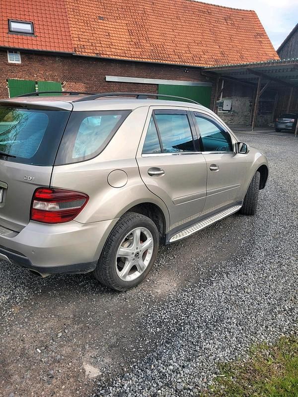Gebraucht Mercedes ML320 2006 Gold SUV