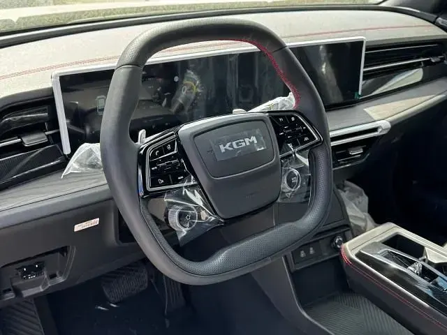 Neu KGM Actyon 163 PS (119 kW) 2026 Silber SUV