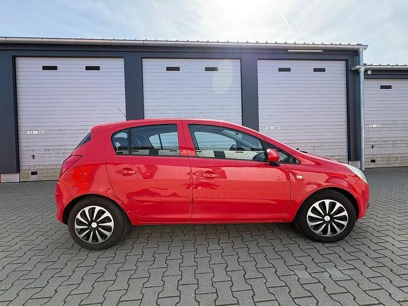 Gebraucht Opel Corsa Innovation 80 PS (58 kW) 2007 Rot Kleinwagen