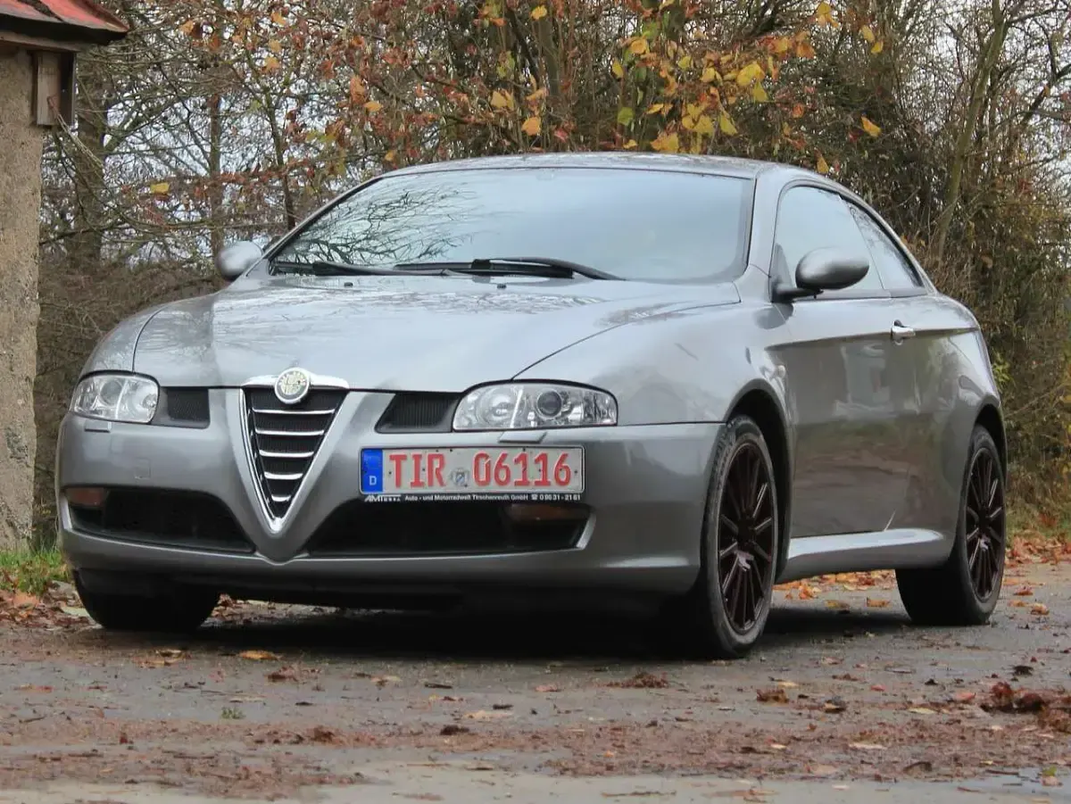 Gebraucht Alfa Romeo GT 241 PS (177 kW) 2005 Grigio antares Coupé