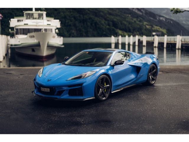 Schwarz Neu 2025 Corvette C8 Coupé | 188.900 € (Guter Preis) - Bild 1/4