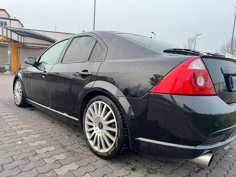 Gebraucht Ford Mondeo ST 235 PS (172 kW) 2003 Schwarz Limousine
