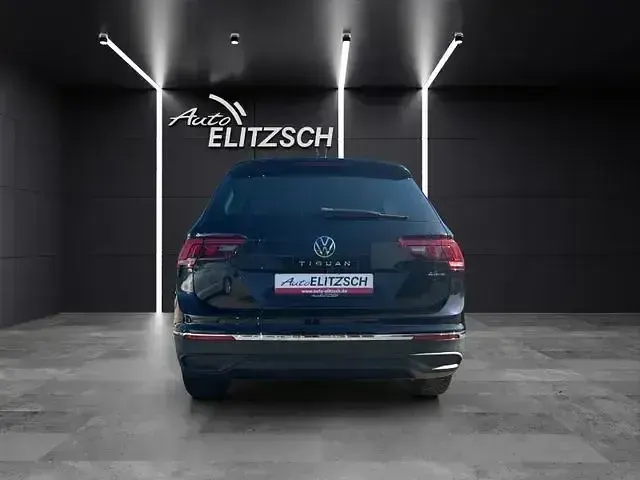 Gebraucht VW Tiguan Life 150 PS (110 kW) 2021 Schwarz SUV