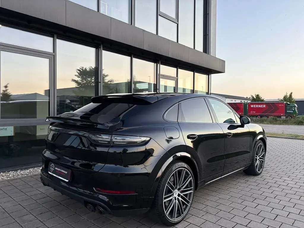 Gebraucht Porsche Cayenne 549 PS (403 kW) 2020 Schwarz SUV