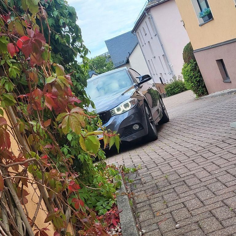 Grau Gebraucht 2015 BMW 320 Gran Turismo M Sport Limousine | 13.000 € (Fairer Preis) - Bild 1/4