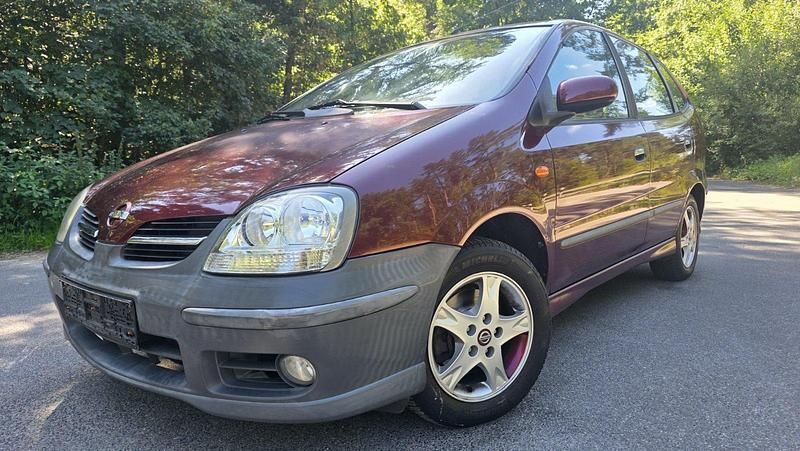 Rot Gebraucht 2005 Nissan Almera Tino Van / Kleinbus | 2.900 € (Fairer Preis) - Bild 1/4