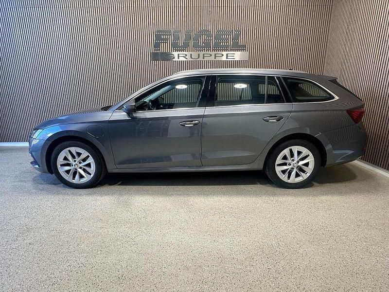 Gebraucht Skoda Octavia Style 2022 Grau