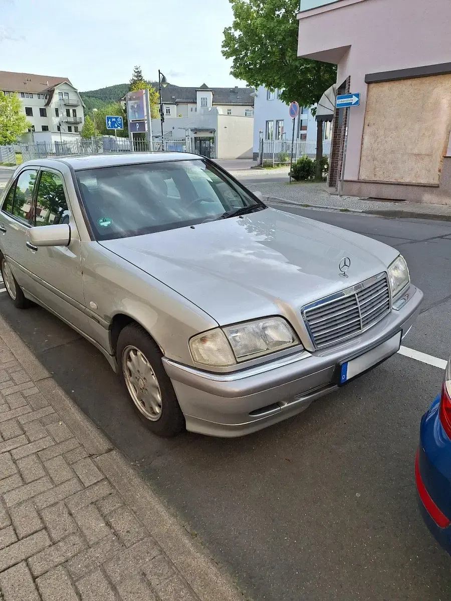Gebraucht Mercedes C180 Elegance 122 PS (89 kW) 1998 Grau Limousine