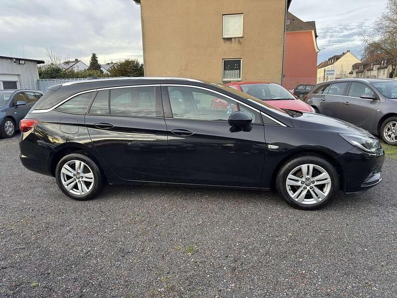 Gebraucht Opel Astra Dynamic 125 PS (91 kW) 2017 Schwarz Kombi