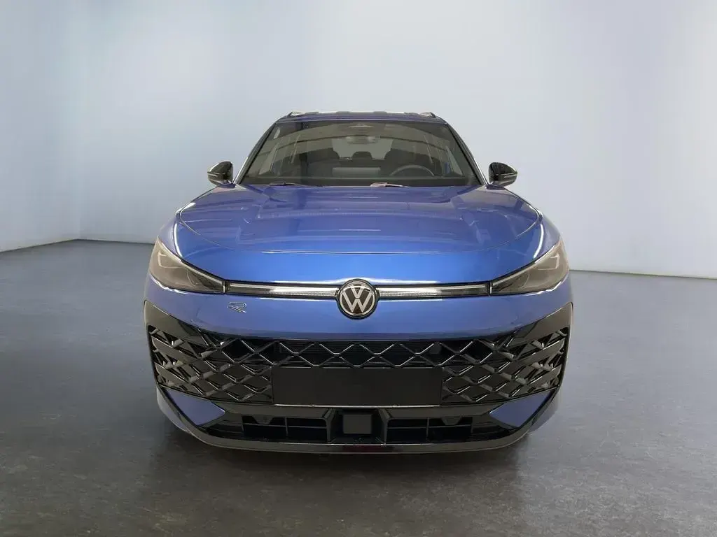 Neu VW T-Roc R-line 150 PS (110 kW) 2026 Blau SUV