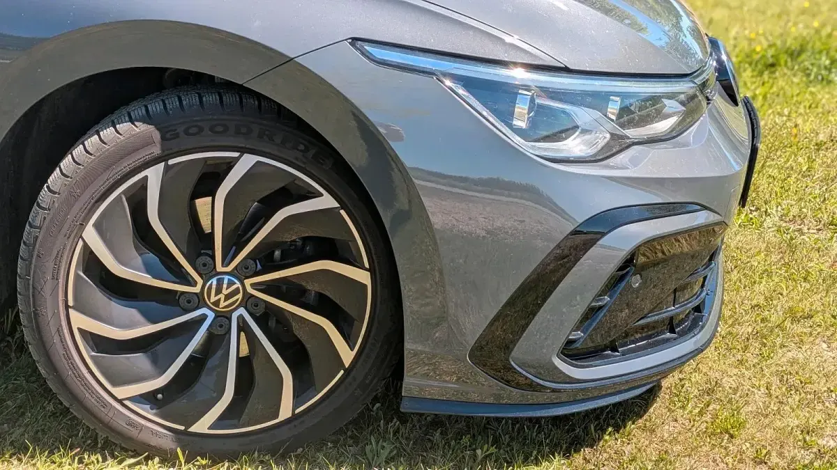Gebraucht VW Golf VII R-line 150 PS (110 kW) 2020 Grau Kleinwagen