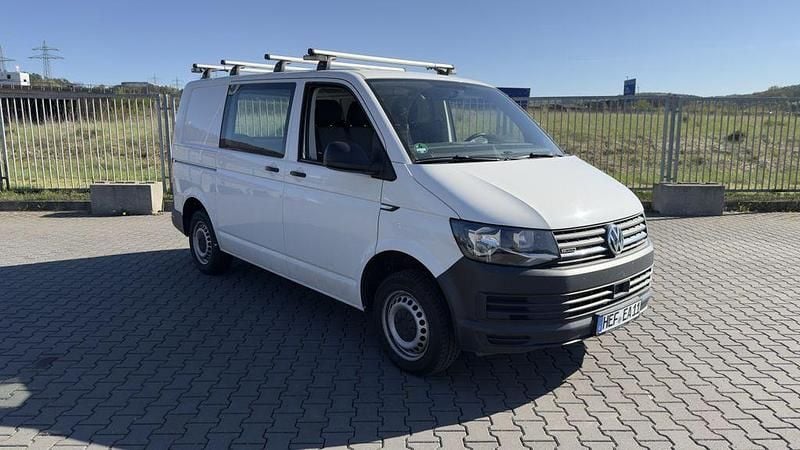 Second-hand VW Transporter 150 CP (110 kW) 2018 Alb Van