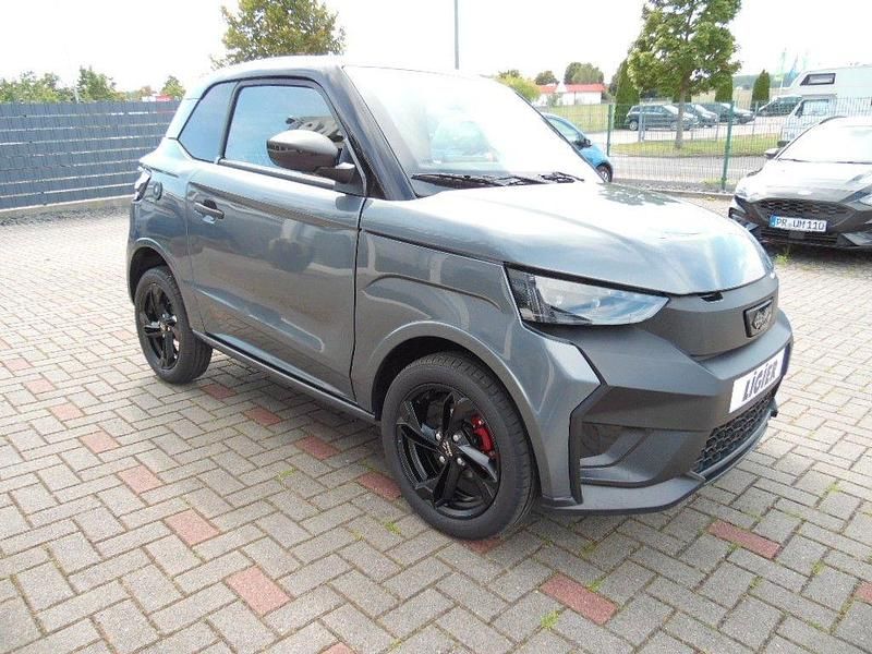 Neu Ligier JS50 2025 Grau Kleinwagen