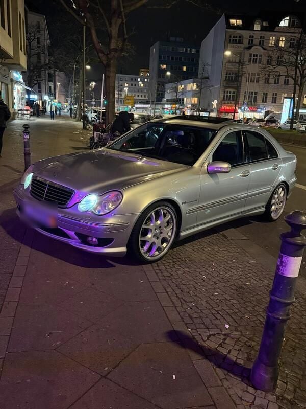 Silber Gebraucht 2002 Mercedes C32 AMG AMG Limousine | 12.000 € - Bild 1/4