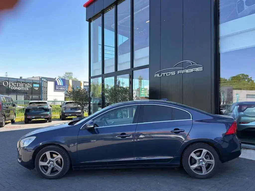 Gebraucht Volvo S60 215 PS (158 kW) 2012 Blau Limousine