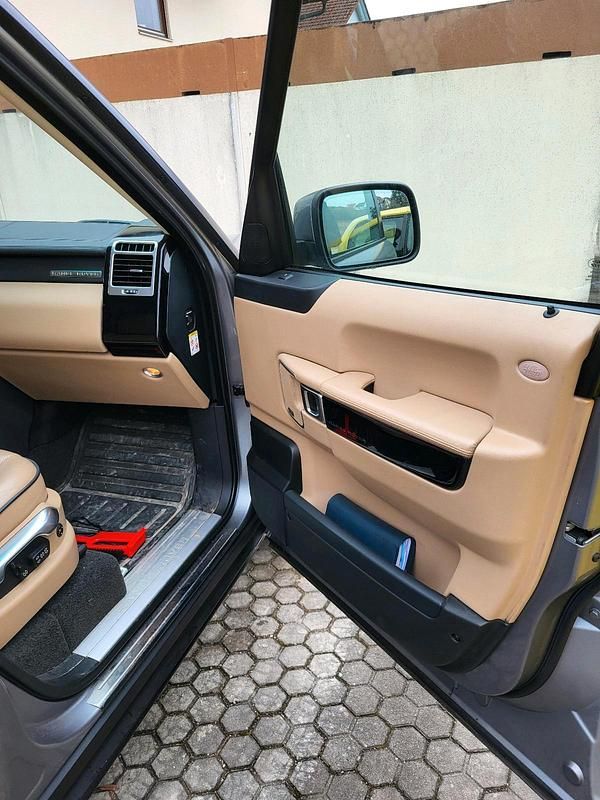 Gebraucht Land Rover Range Rover Vogue 313 PS (230 kW) 2011 Grau SUV