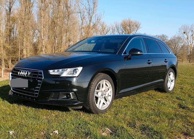 Schwarz Gebraucht 2018 Audi A4 Design Kombi | 15.500 € (Superpreis) - Bild 1/4