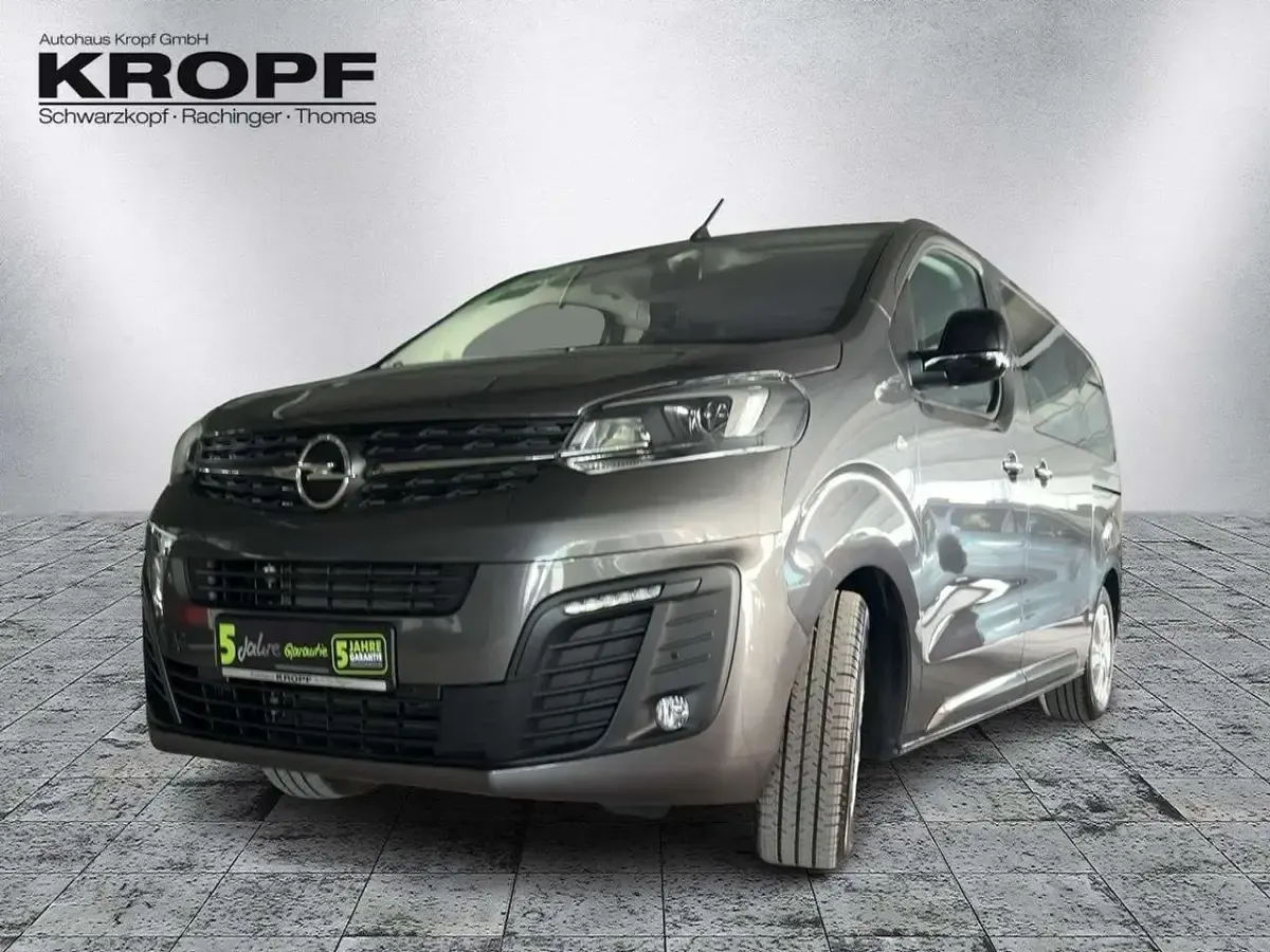 Gebraucht Opel Vivaro-e Combi Edition 177 PS (130 kW) 2024 Lackierung platiniumgrau/typ Van / Kleinbus