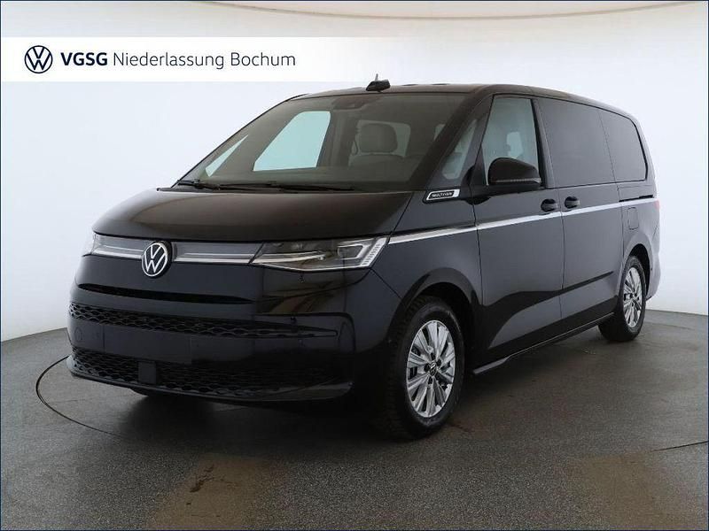 Second-hand VW Multivan Style 150 CP (110 kW) 2025 Negru Monovolum