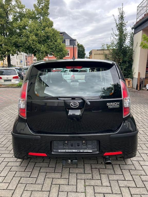 Gebraucht Daihatsu Sirion 69 PS (50 kW) 2008 Schwarz Kleinwagen
