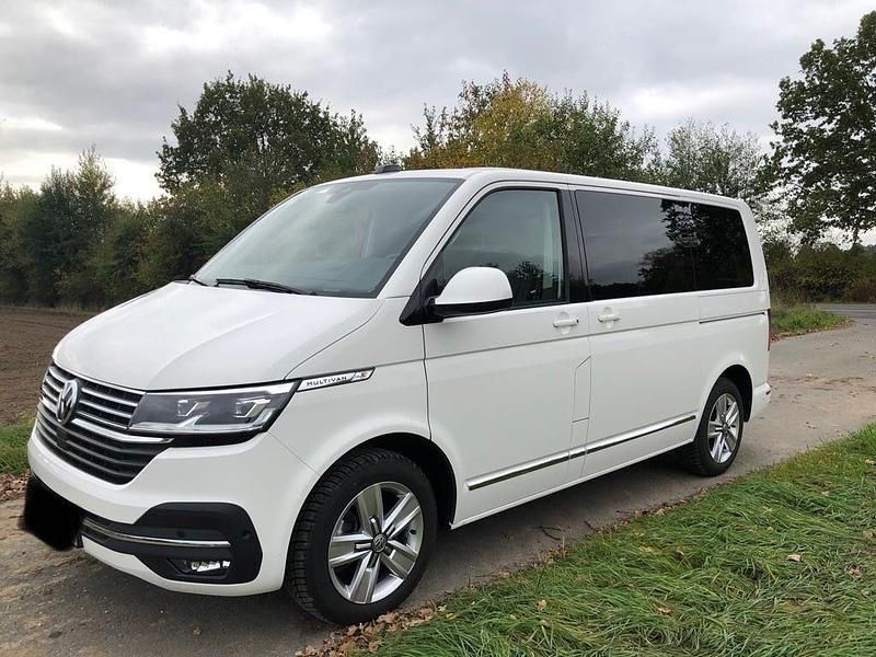 Weiß Gebraucht 2020 VW Multivan Van | 52.500 € - Bild 1/4