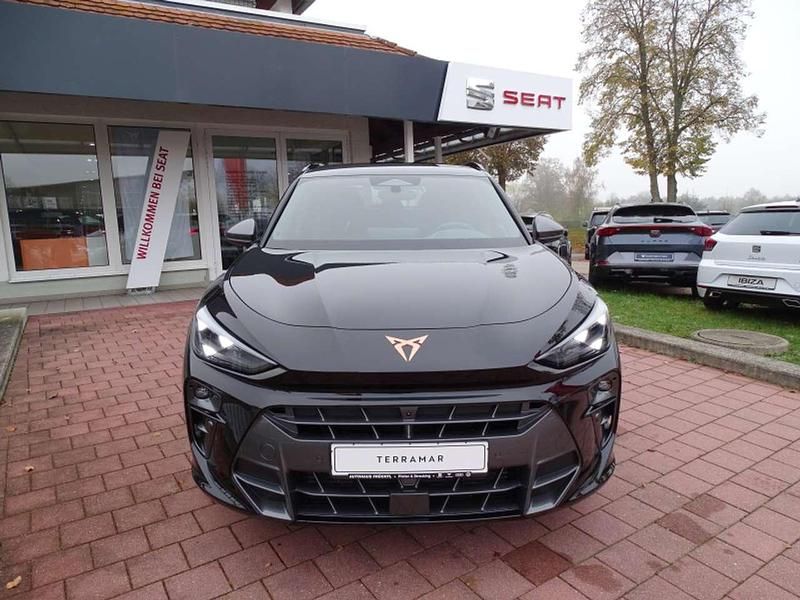 Neu Cupra Terramar 150 PS (110 kW) 2025 Midnight schwarz (metallic) SUV