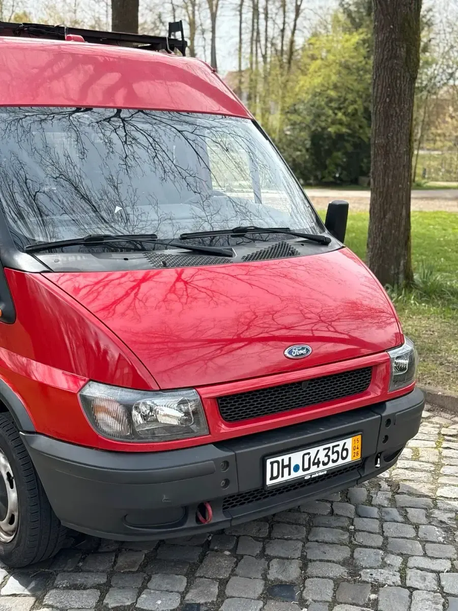 Używany Ford Transit 85 KM (62 kW) 2004 Czerwony Minivan