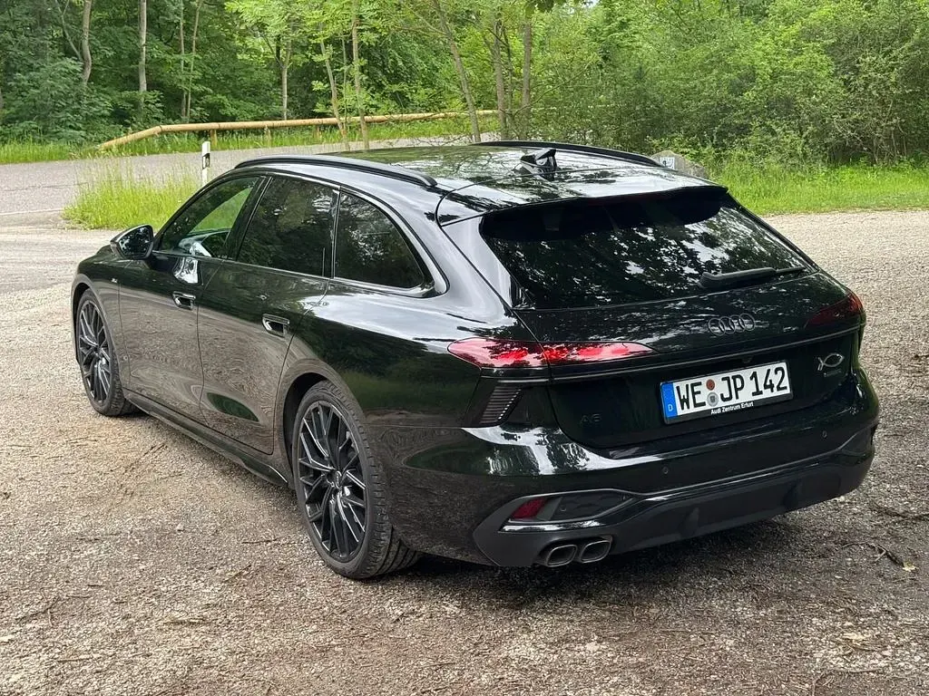 Gebraucht Audi A6 204 PS (150 kW) 2025 Schwarz Kombi