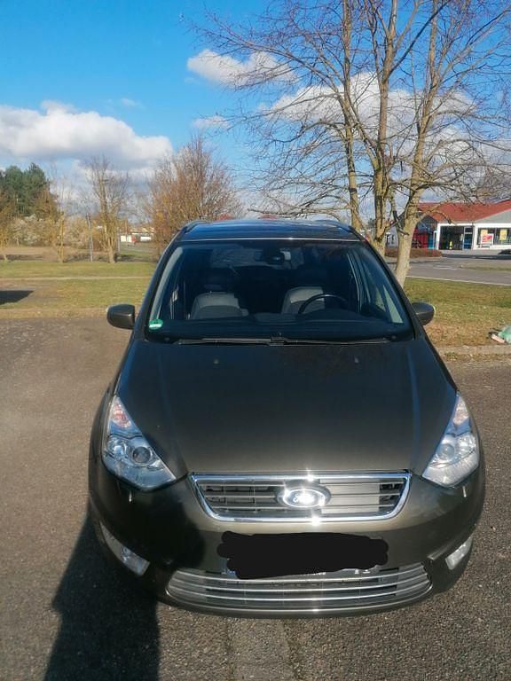 Gebraucht Ford Galaxy Titanium 163 PS (119 kW) 2010 Violet Van / Kleinbus