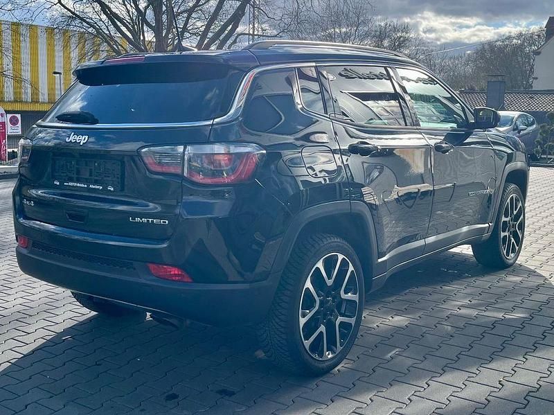 Gebraucht Jeep Compass Limited 170 PS (125 kW) 2019 Schwarz SUV