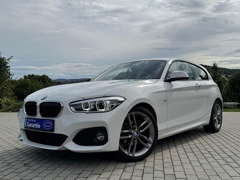 Gebraucht BMW 118 Shadowline 136 PS (100 kW) 2016 Weiß Kleinwagen