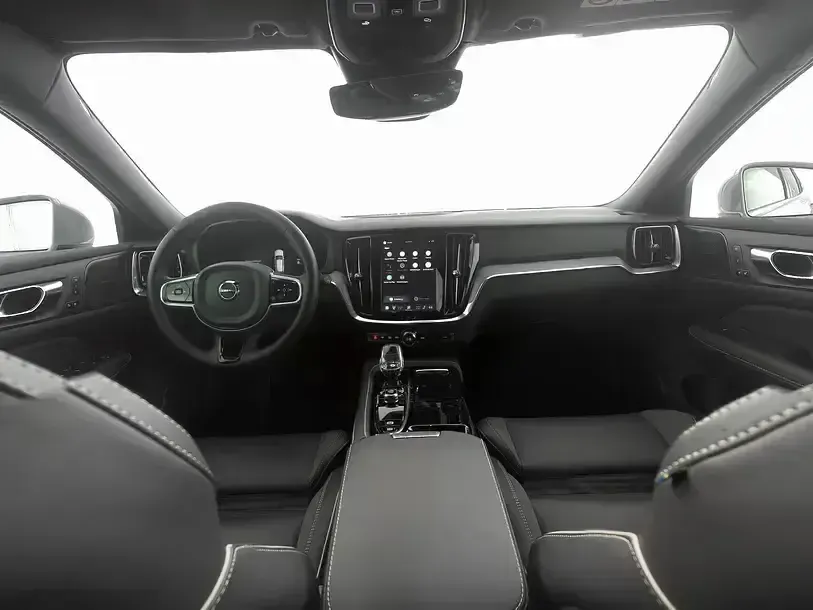 Gebraucht Volvo V60 Plus 335 PS (246 kW) 2024 Grau Kombi