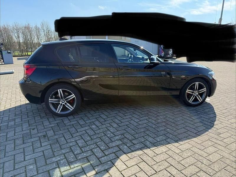 Gebraucht BMW 116 Sport Line 136 PS (100 kW) 2011 Schwarz Kleinwagen