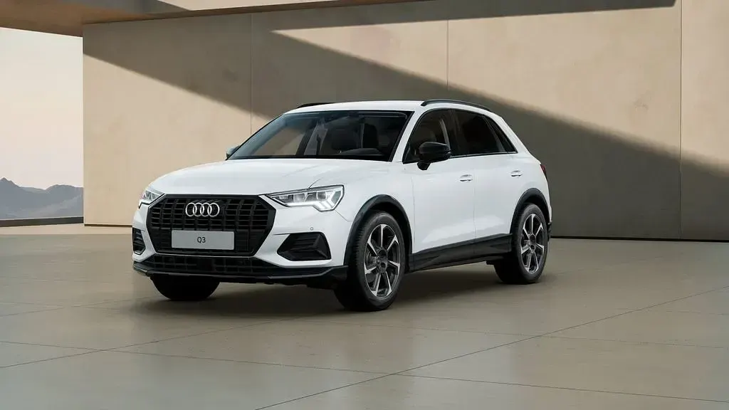 Gebraucht Audi Q3 Advanced 150 PS (110 kW) 2025 Gletscherweiß metallic SUV
