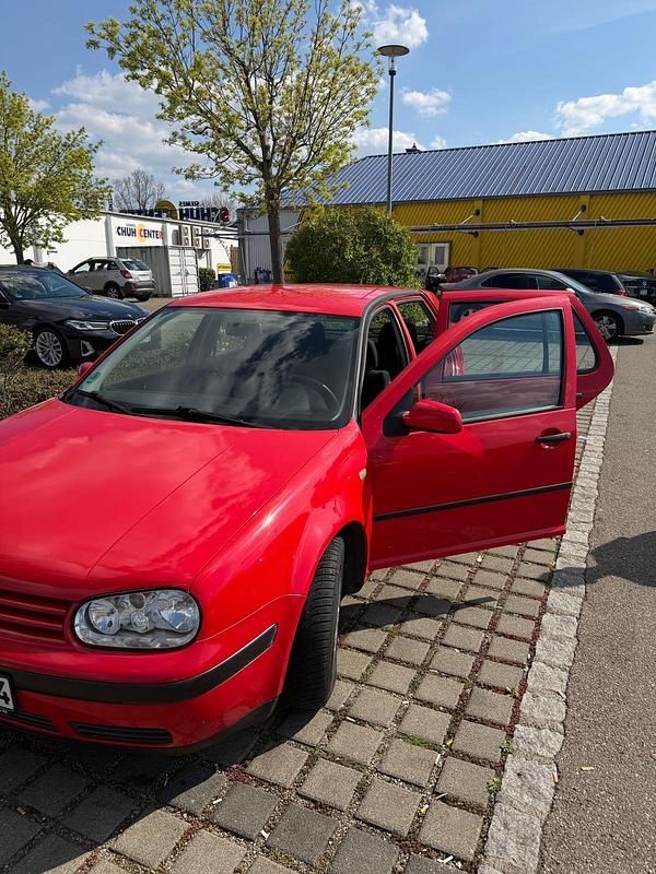 Second-hand VW Golf III 1999 Berlinǎ