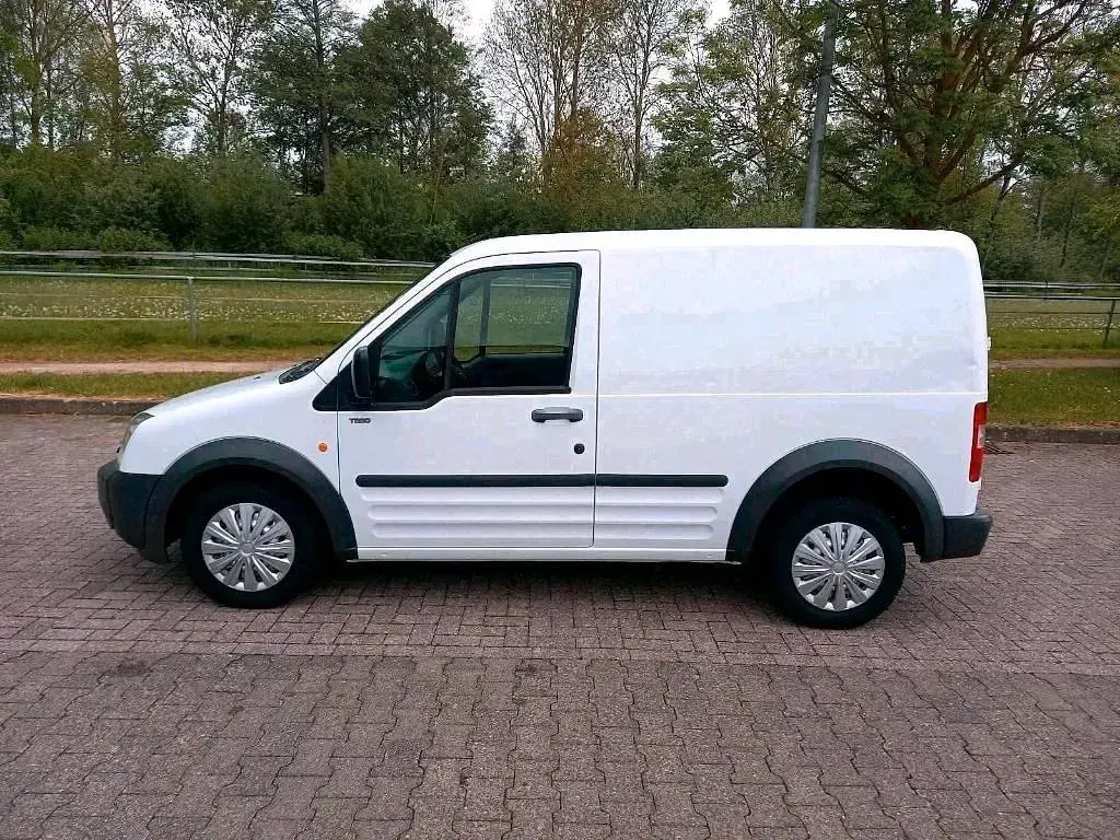 Gebraucht Ford Tourneo Connect 75 PS (55 kW) 2007 Weiß Van / Kleinbus