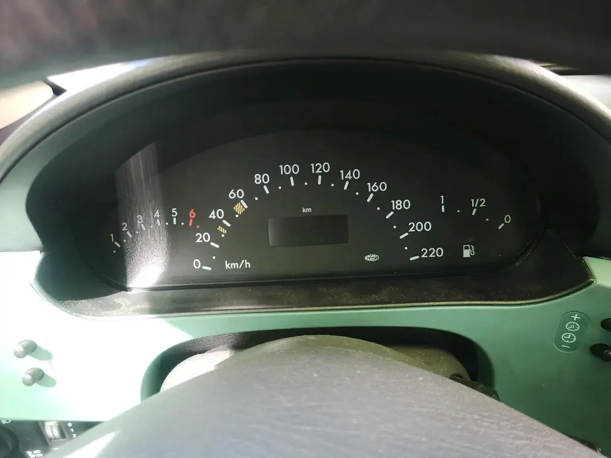 Gebraucht Mercedes A160 75 PS (55 kW) 2000 Silber Kleinwagen