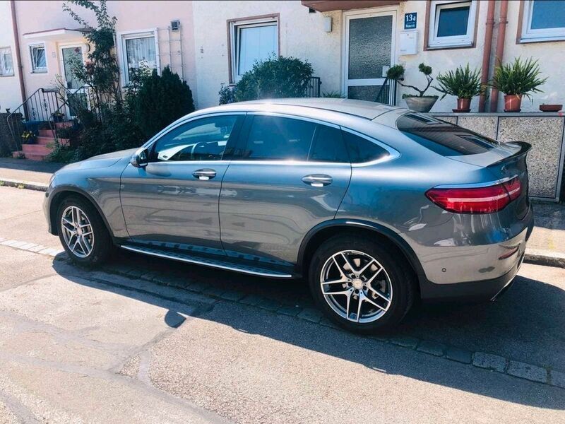 Grau Gebraucht 2017 Mercedes GLC220 AMG line Coupé | 32.700 € (Guter Preis) - Bild 1/4