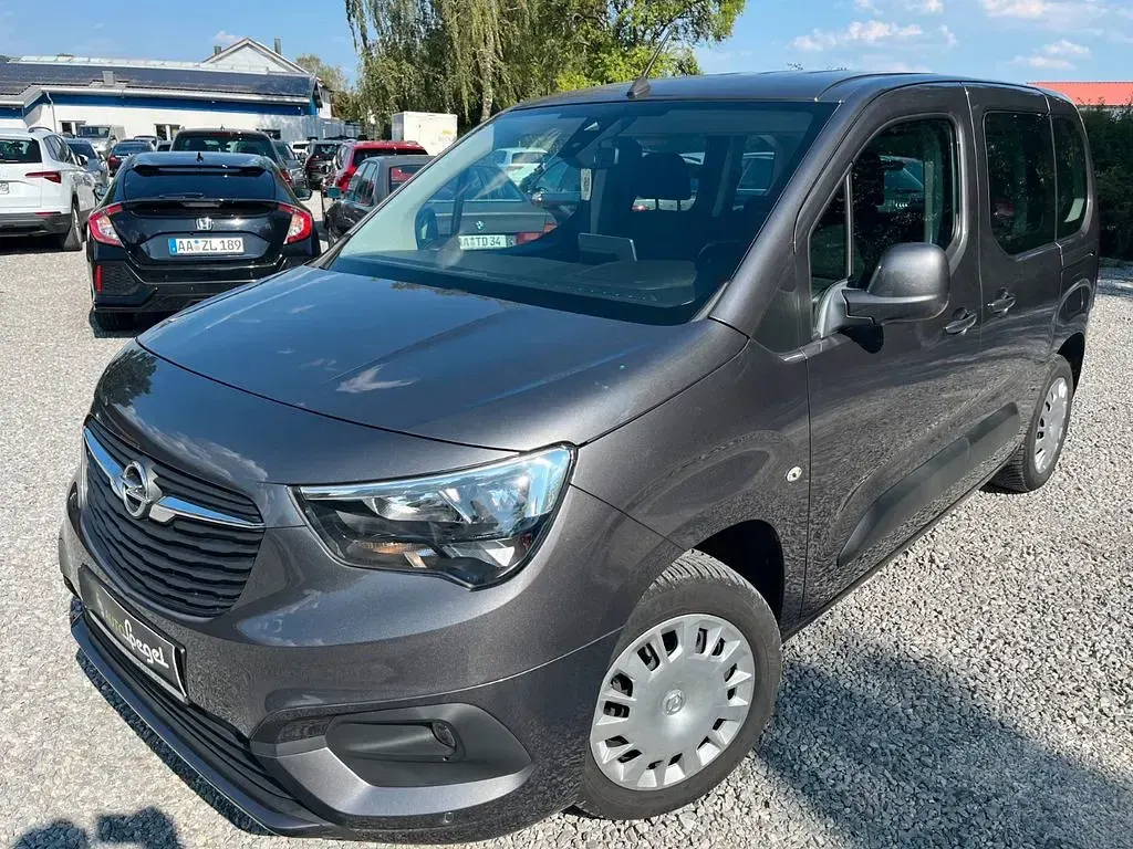 Gebraucht Opel Combo Life 110 PS (80 kW) 2019 Mondsteingrau metallic Van / Kleinbus