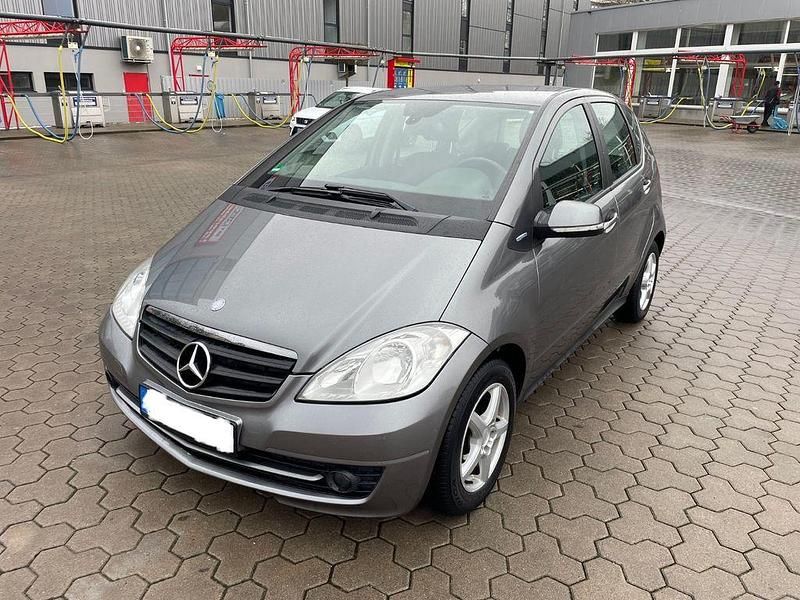 Gebraucht Mercedes A160 82 PS (60 kW) 2012 Grau Van / Kleinbus