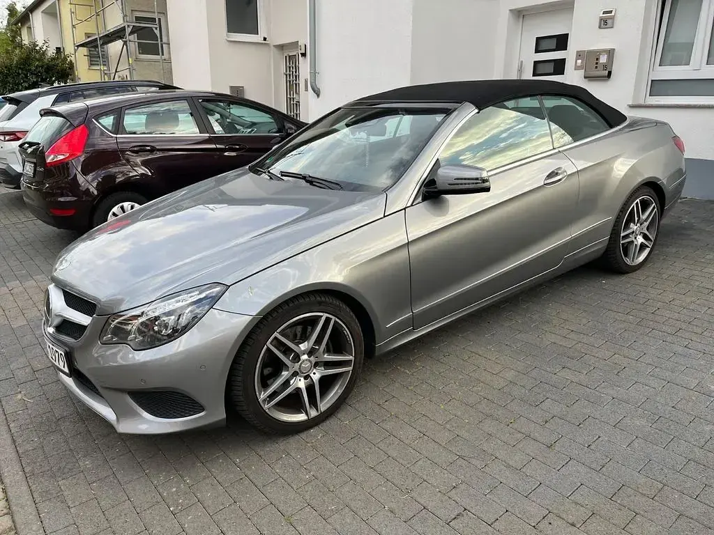 Gebraucht Mercedes E220 AMG line 170 PS (125 kW) 2014 Grau Cabrio