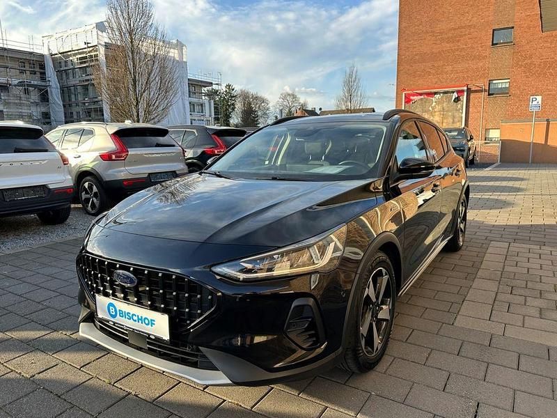 Gebraucht Ford Focus Active 125 PS (91 kW) 2024 Schwarz Limousine