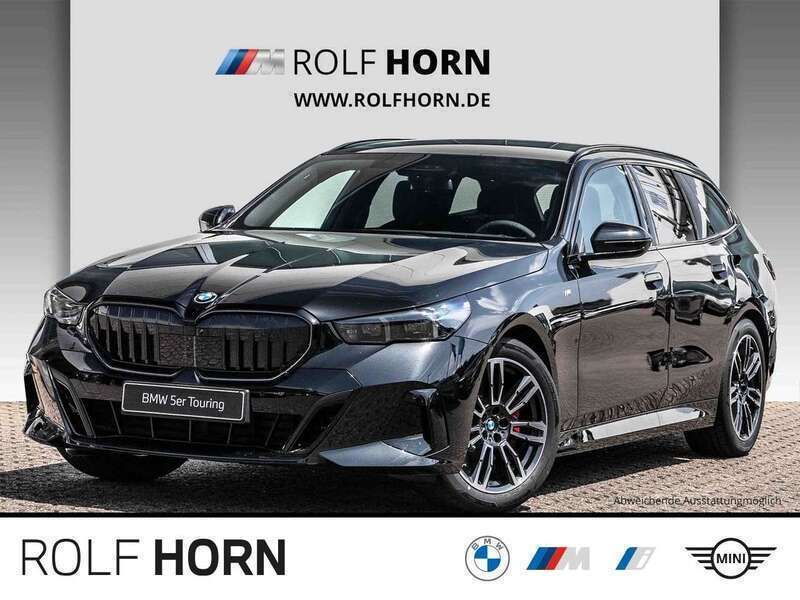Saphirschwarz metallic Neu 2025 BMW 520 M Sport Kombi | 69.960 € (Teuer) - Bild 1/4