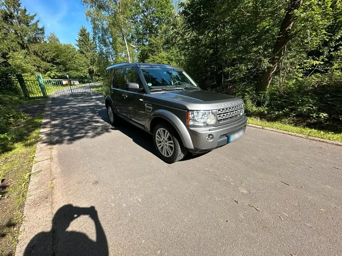 Gebraucht Land Rover Discovery 4 HSE 245 PS (180 kW) 2010 Grau SUV