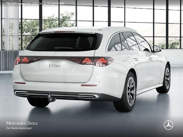 Gebraucht Mercedes E220 Avantgarde 197 PS (144 kW) 2025 Weiß Limousine